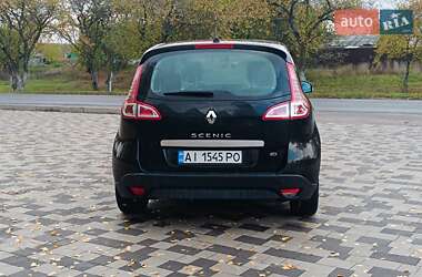 Минивэн Renault Scenic 2011 в 
