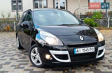 Минивэн Renault Scenic 2011 в 