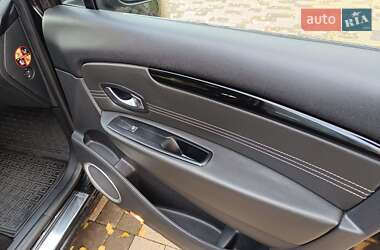 Минивэн Renault Scenic 2011 в 