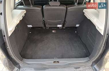Минивэн Renault Scenic 2011 в 