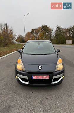Минивэн Renault Scenic 2009 в 