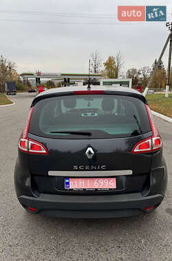 Минивэн Renault Scenic 2009 в 