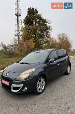 Минивэн Renault Scenic 2009 в 