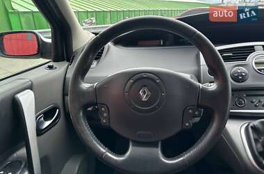Мінівен Renault Scenic 2005 в  фото 14 Мінівен Renault Scenic 2005 в