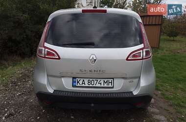 Минивэн Renault Scenic 2009 в 