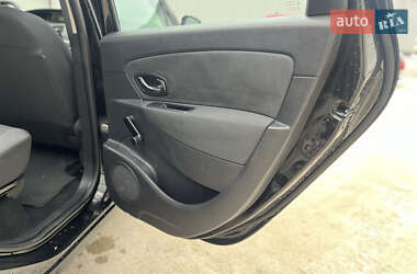 Минивэн Renault Scenic 2012 в 
