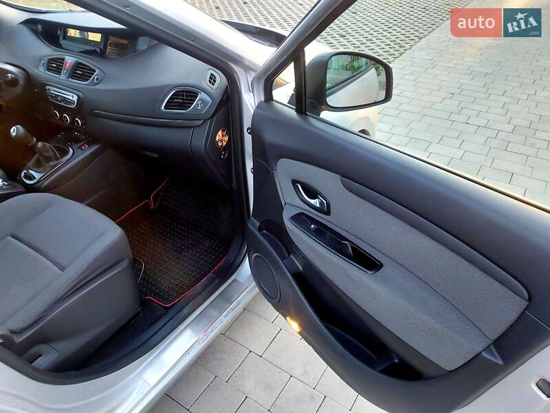 Мінівен Renault Scenic 2011 в Хмельницькому фото 15 Мінівен Renault Scenic 2011 в Хмельницькому