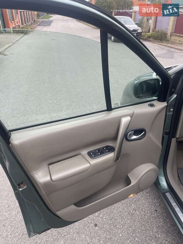 Минивэн Renault Scenic 2004 в Виннице
