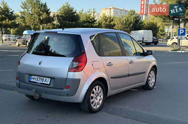 Минивэн Renault Scenic 2008 в  фото 14 Минивэн Renault Scenic 2008 в