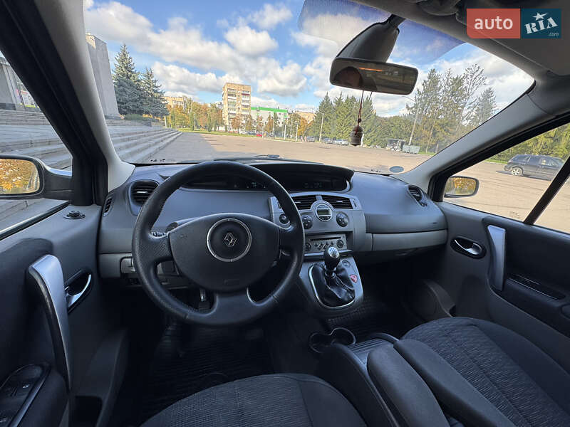 Минивэн Renault Scenic 2007 в Ровно фото 66 Минивэн Renault Scenic 2007 в Ровно