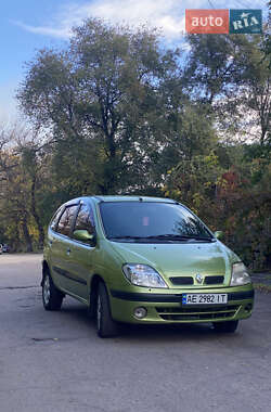Минивэн Renault Scenic 2000 в 