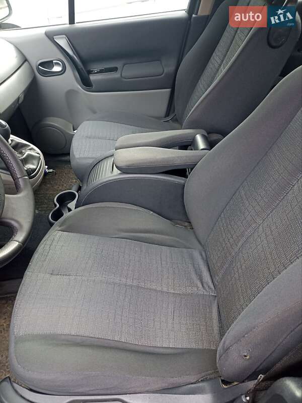 Минивэн Renault Scenic 2007 в Чернигове