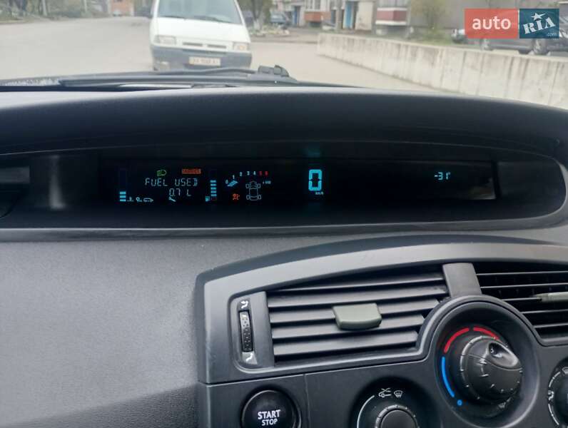 Мінівен Renault Scenic 2004 в Мирополі фото 9 Мінівен Renault Scenic 2004 в Мирополі