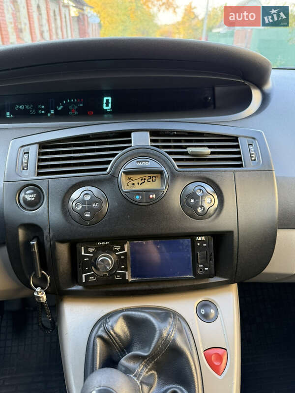 Минивэн Renault Scenic 2005 в Красилове фото 30 Минивэн Renault Scenic 2005 в Красилове