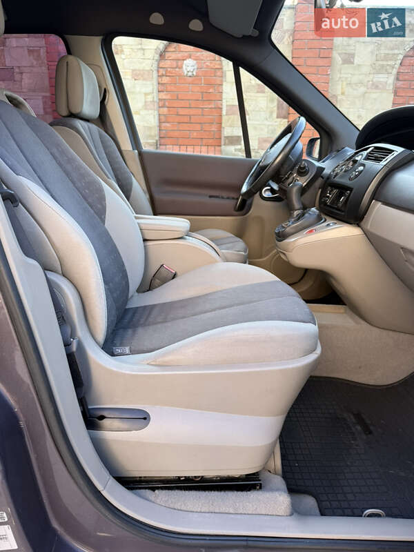 Минивэн Renault Scenic 2005 в Красилове фото 35 Минивэн Renault Scenic 2005 в Красилове