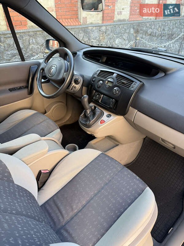 Минивэн Renault Scenic 2005 в Красилове фото 48 Минивэн Renault Scenic 2005 в Красилове