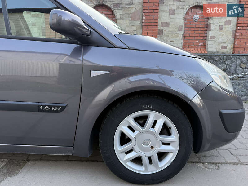 Минивэн Renault Scenic 2005 в Красилове фото 62 Минивэн Renault Scenic 2005 в Красилове