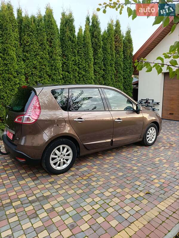 Мінівен Renault Scenic 2009 в Луцьку