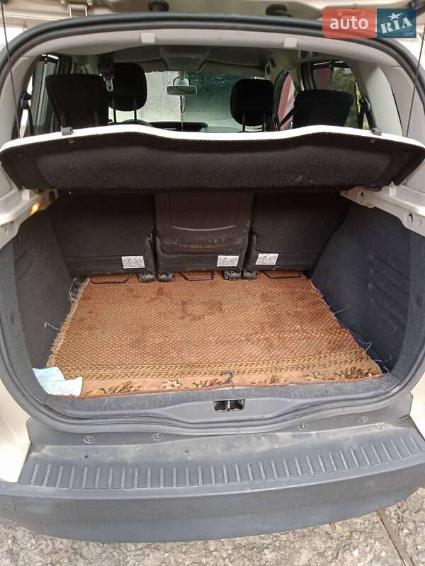 Минивэн Renault Scenic 2009 в Ивано-Франковске