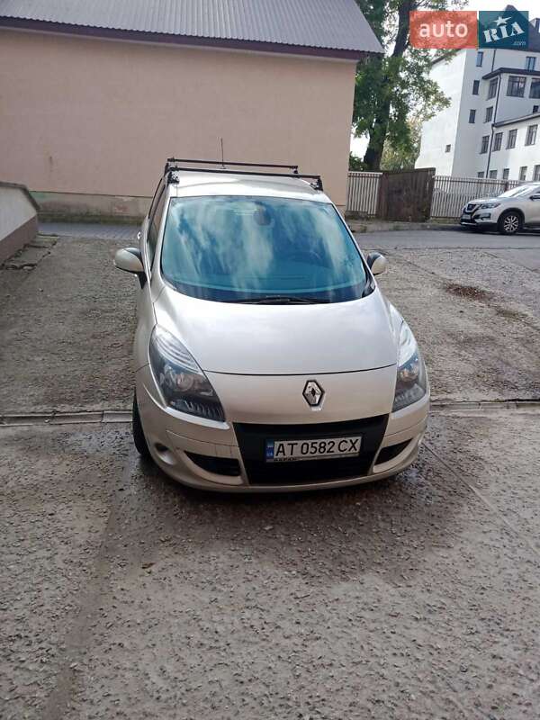 Минивэн Renault Scenic 2009 в Ивано-Франковске