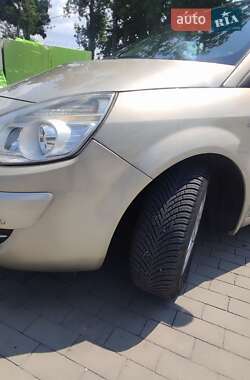 Минивэн Renault Scenic 2007 в 