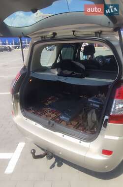 Минивэн Renault Scenic 2007 в 