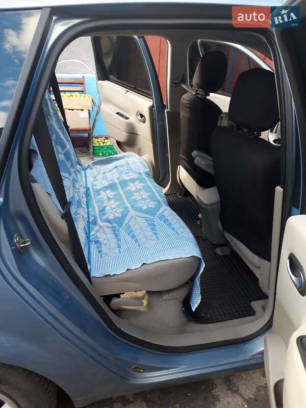 Минивэн Renault Scenic 2006 в Ровно