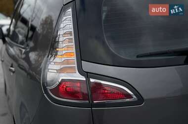 Мінівен Renault Scenic 2012 в  фото 16 Мінівен Renault Scenic 2012 в