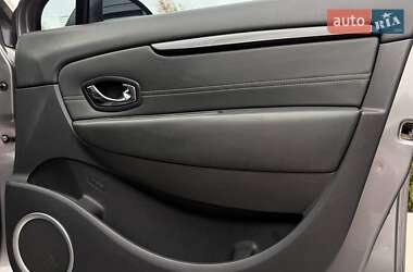 Мінівен Renault Scenic 2012 в  фото 59 Мінівен Renault Scenic 2012 в