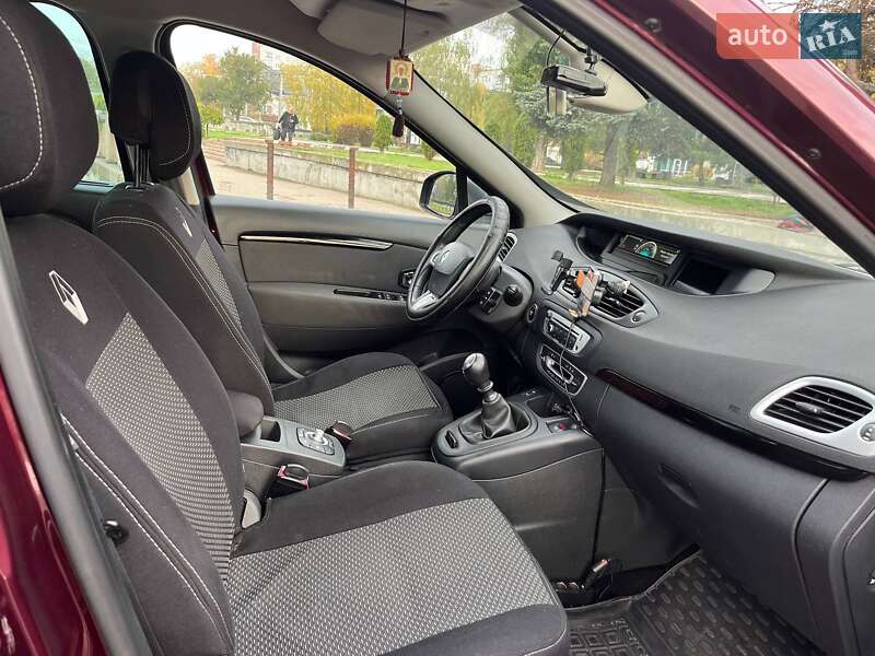 Минивэн Renault Scenic 2012 в Кропивницком