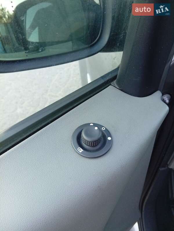 Мінівен Renault Scenic 2008 в Полтаві фото 29 Мінівен Renault Scenic 2008 в Полтаві