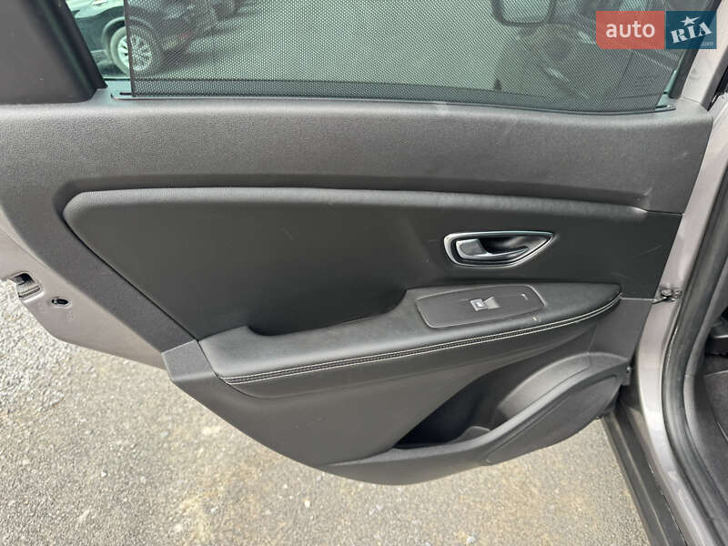 Минивэн Renault Scenic 2016 в Хмельницком