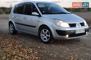 Минивэн Renault Scenic 2005 в Красном