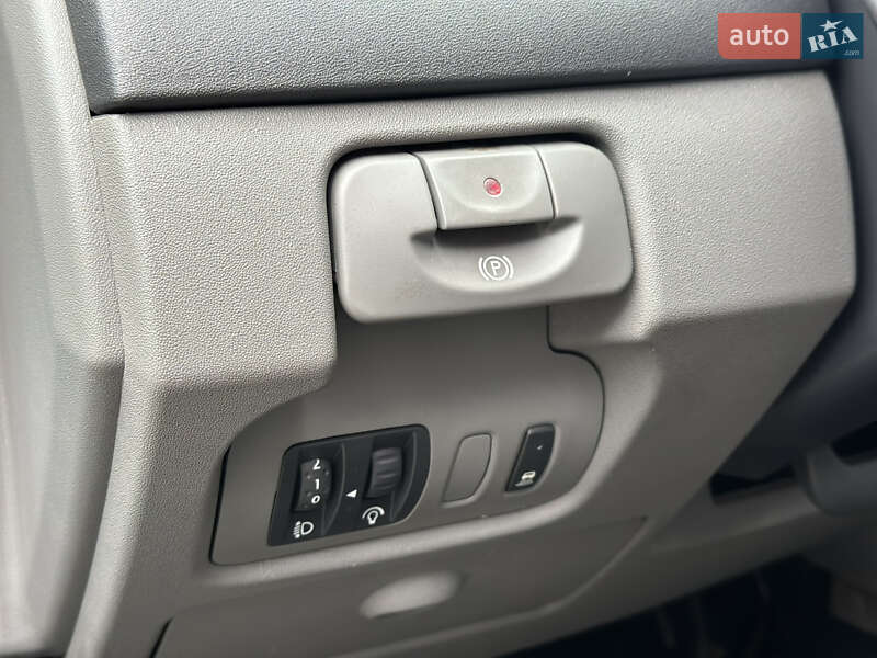 Минивэн Renault Scenic 2008 в Днепре фото 18 Минивэн Renault Scenic 2008 в Днепре