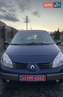 Минивэн Renault Scenic 2005 в  фото 3 Минивэн Renault Scenic 2005 в