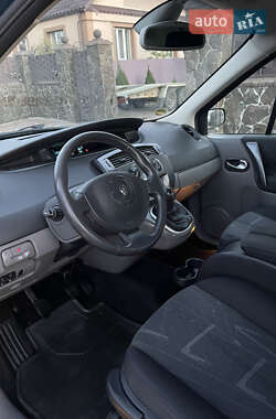 Минивэн Renault Scenic 2005 в  фото 24 Минивэн Renault Scenic 2005 в