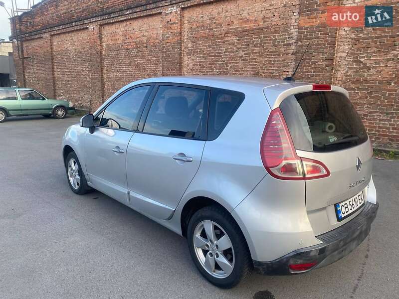 Мінівен Renault Scenic 2009 в Чернігові