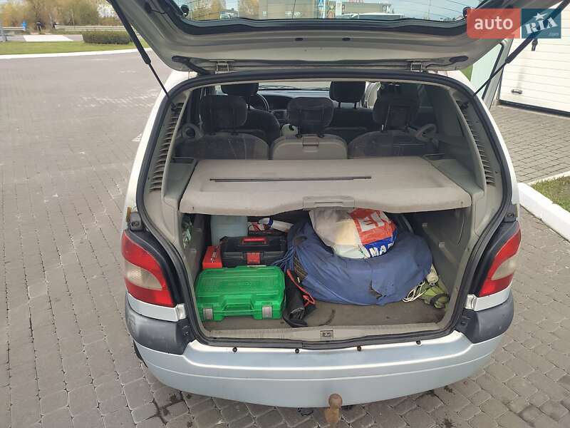 Минивэн Renault Scenic 2000 в Ровно