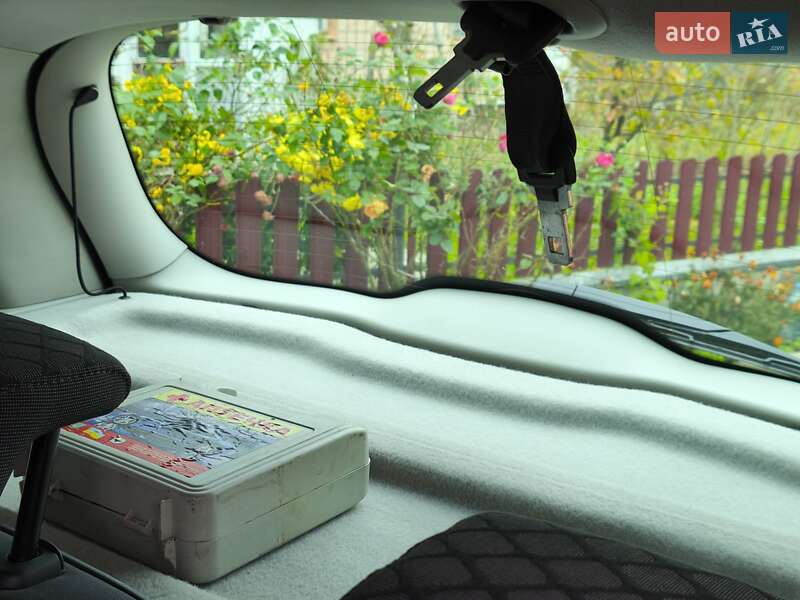 Мінівен Renault Scenic 2011 в Костопілі фото 16 Мінівен Renault Scenic 2011 в Костопілі