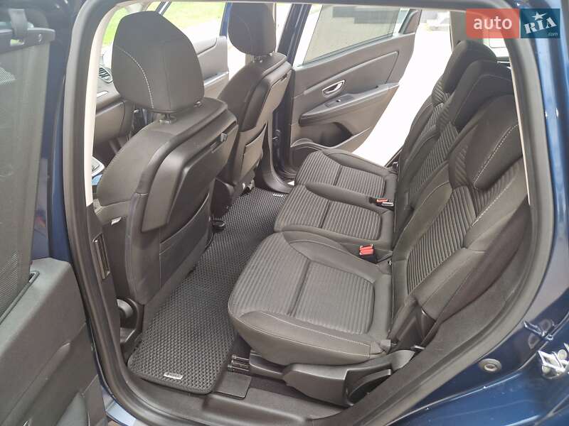 Минивэн Renault Scenic 2017 в Черкассах