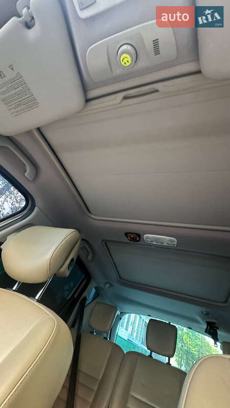 Минивэн Renault Scenic 2010 в Киеве