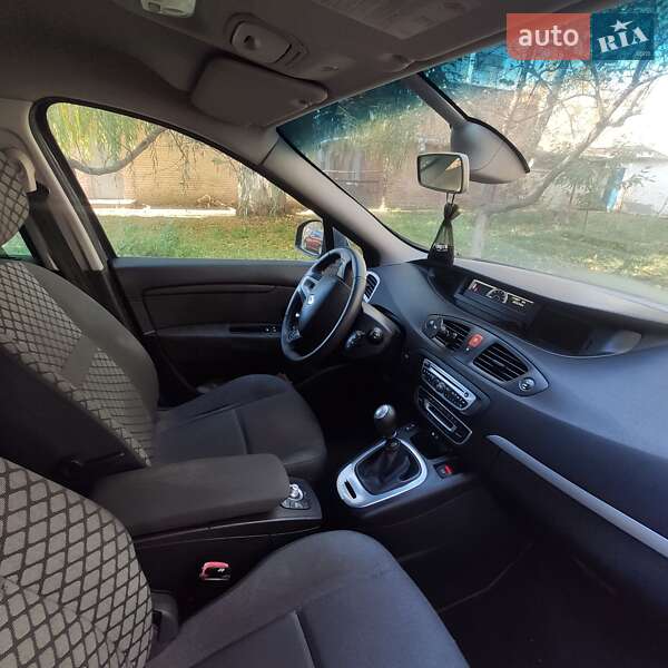 Мінівен Renault Scenic 2010 в Вінниці