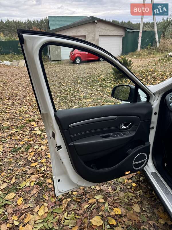 Мінівен Renault Scenic 2013 в Львові