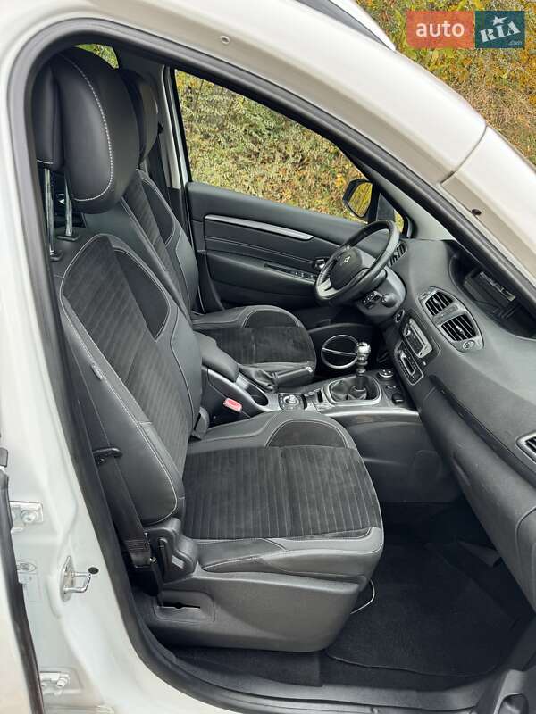 Мінівен Renault Scenic 2013 в Львові