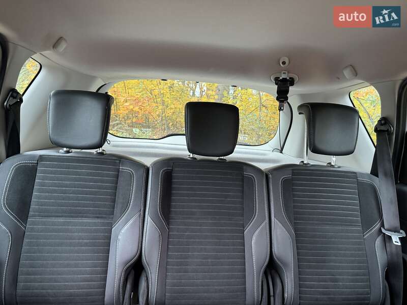 Мінівен Renault Scenic 2013 в Львові