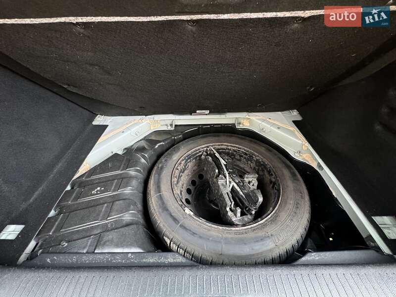 Мінівен Renault Scenic 2013 в Львові