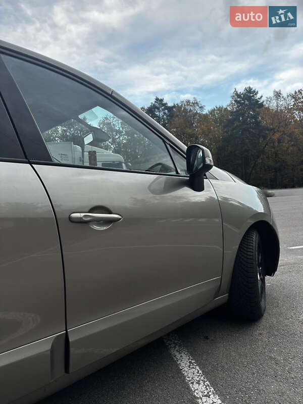 Минивэн Renault Scenic 2012 в Ровно фото 20 Минивэн Renault Scenic 2012 в Ровно