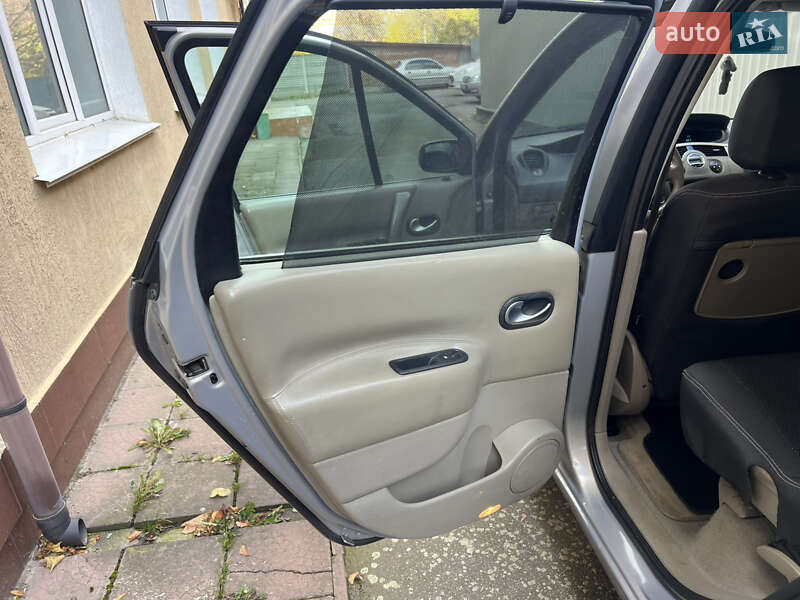 Минивэн Renault Scenic 2004 в Виннице фото 44 Минивэн Renault Scenic 2004 в Виннице