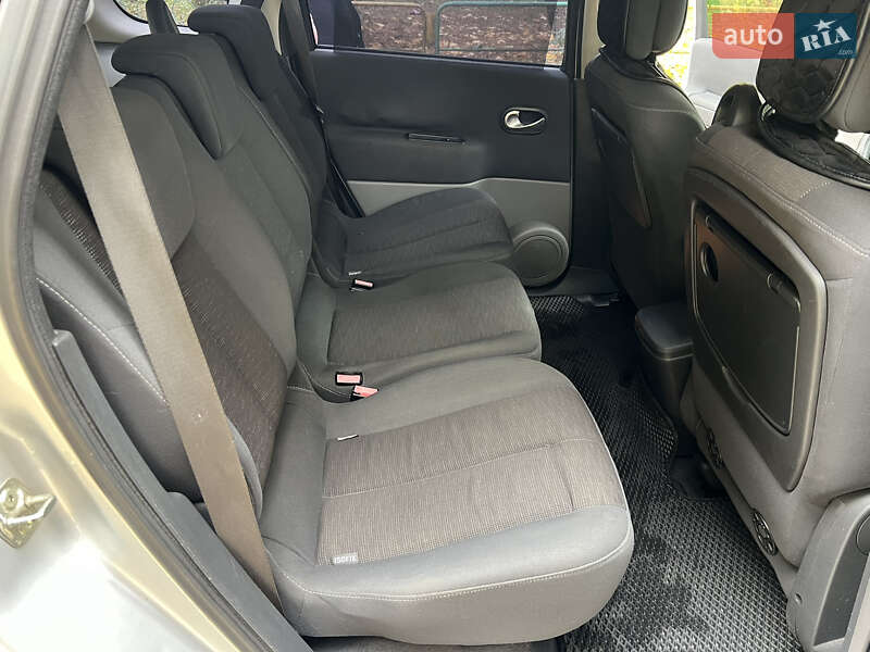 Минивэн Renault Scenic 2007 в Звягеле