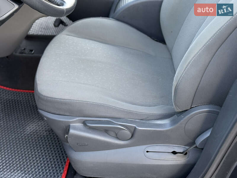 Минивэн Renault Scenic 2007 в Днепре фото 10 Минивэн Renault Scenic 2007 в Днепре